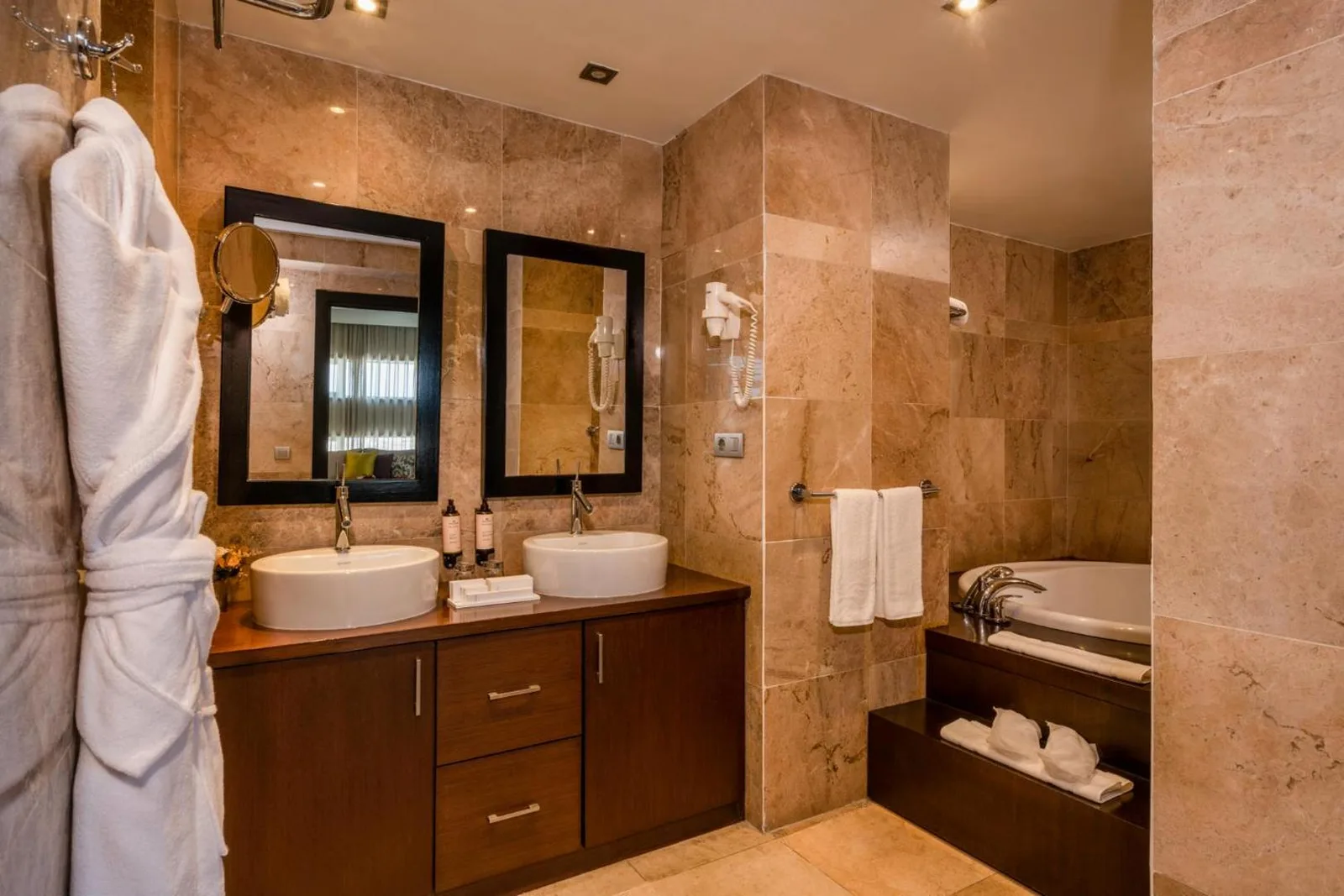 Bathroom — Barceló Casablanca