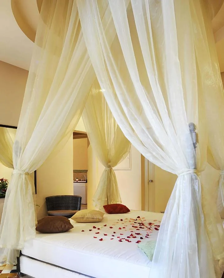 Zimmer mit Himmelbett — Berbère Palace