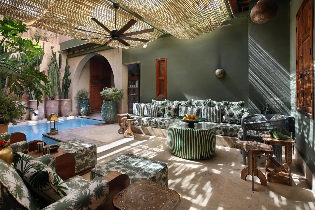 Patio with a pool — El Fenn