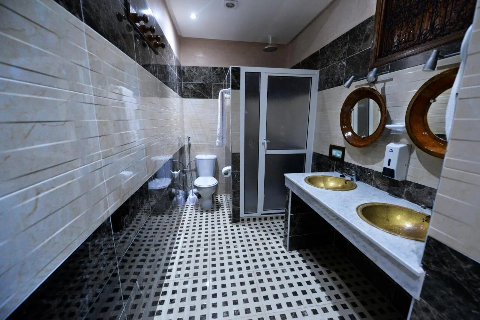 Bathroom — Hôtel des Oudaias