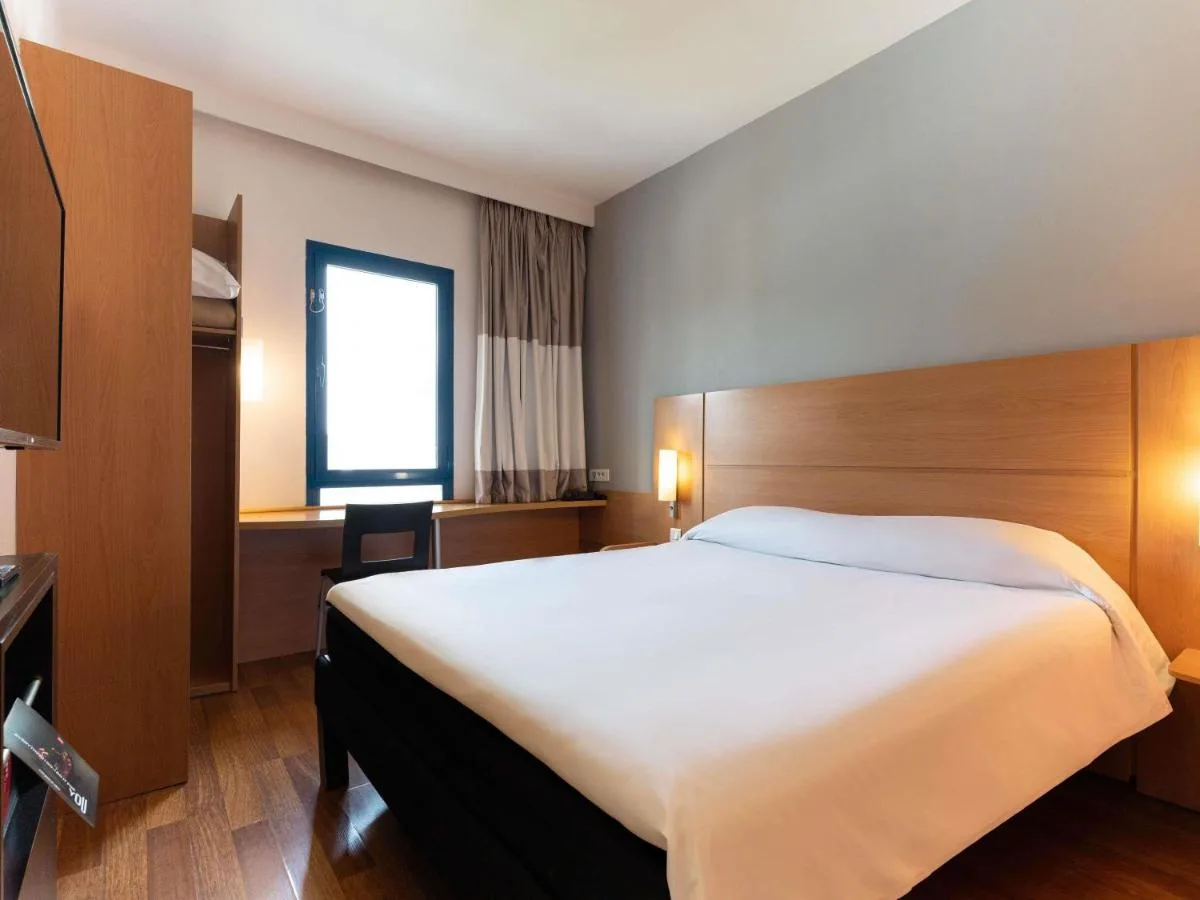 Zimmer — Ibis Fès