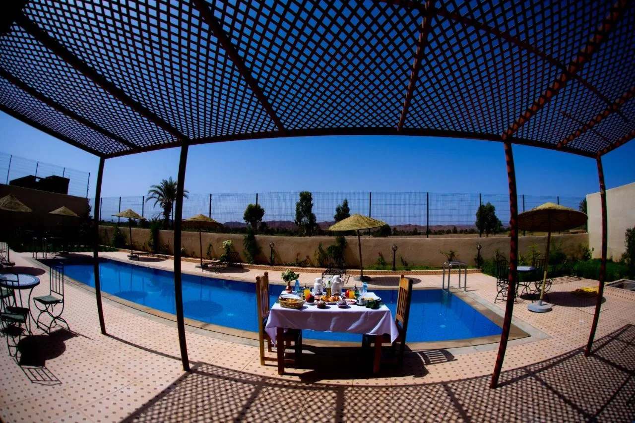 Überdachte Terrasse — Iminigran Maison d'hôtes & Spa