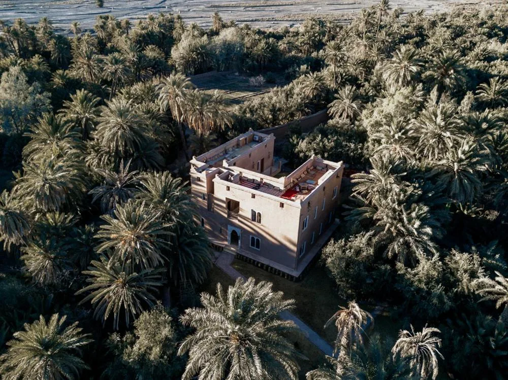 Vue aérienne du domaine — L'Ma Lodge