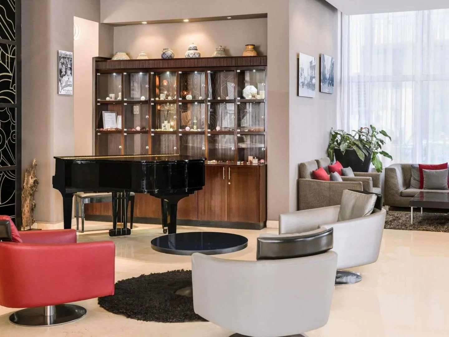 Lounge with a piano — Mövenpick Hotel Casablanca