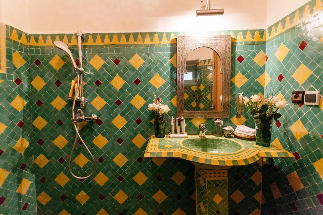 Bagno in zellige — Riad BE Marrakech
