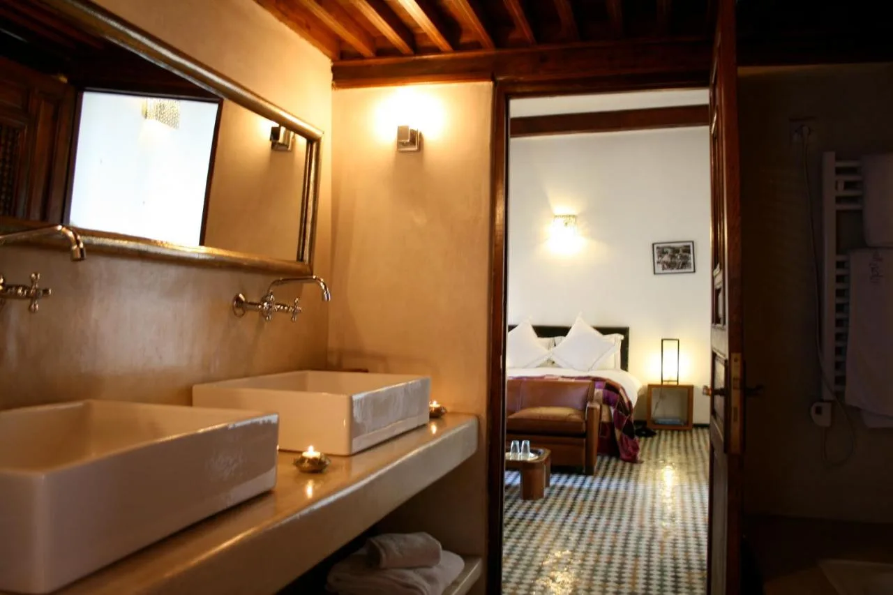 Bathroom — Riad Laaroussa
