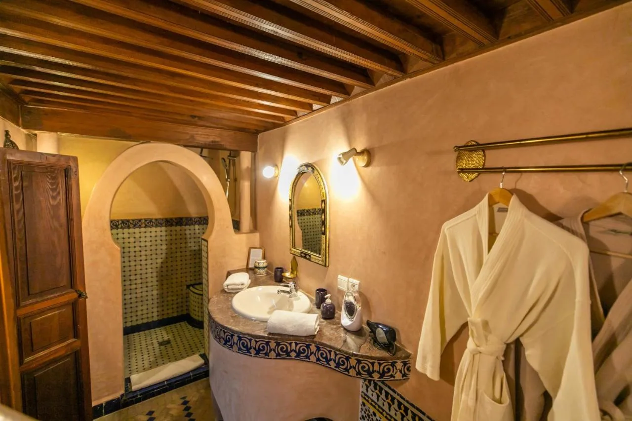 Bathroom — Ryad Mabrouka