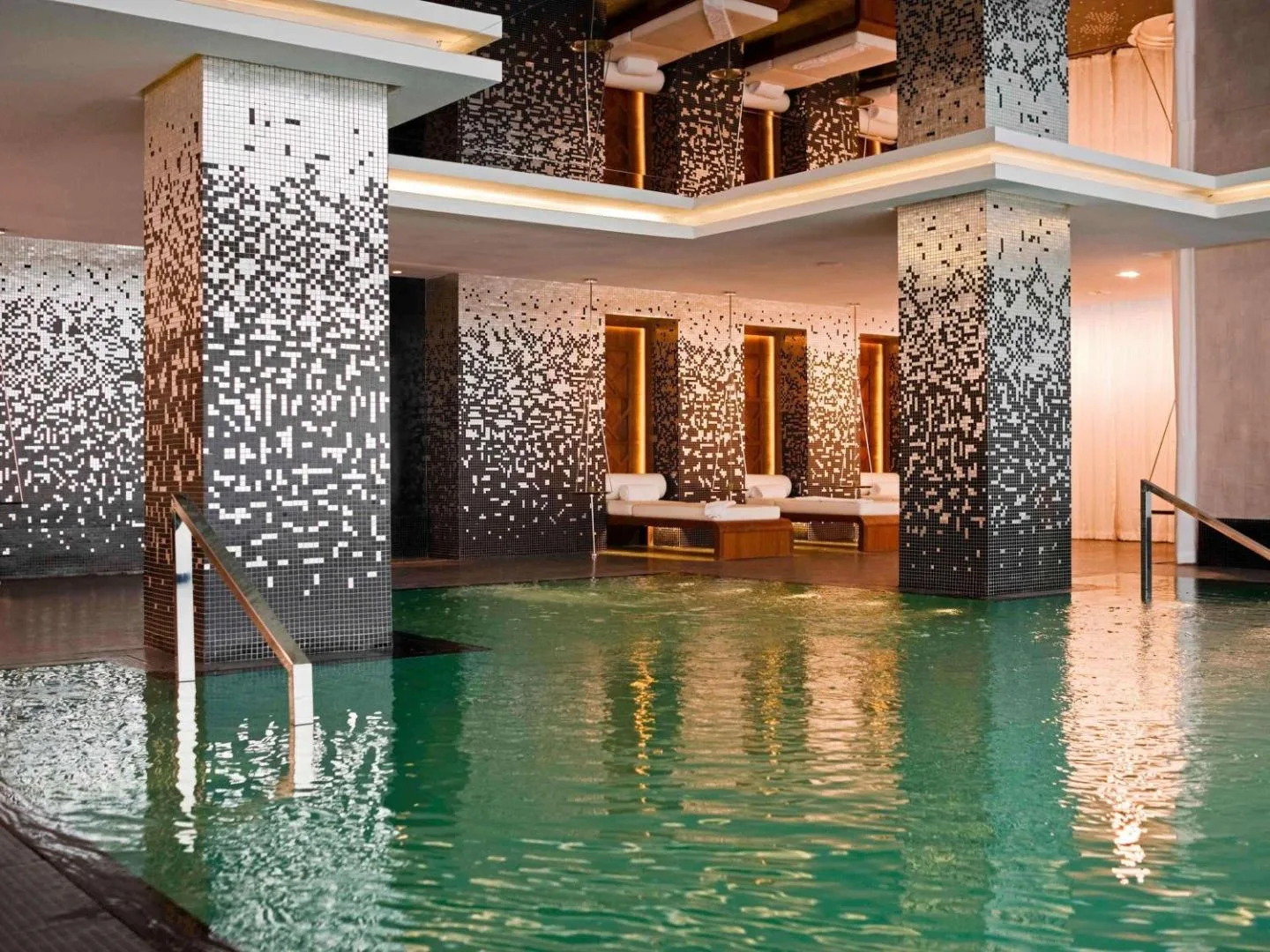 Indoor pool — Sofitel Casablanca Tour Blanche