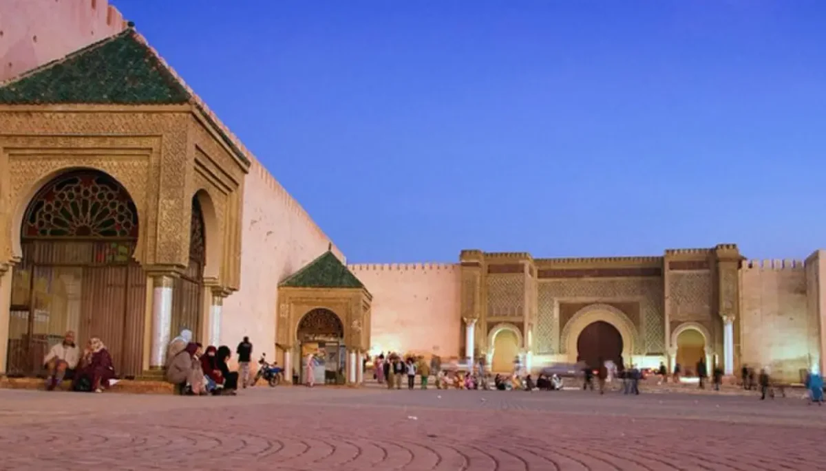 Plaza El Hedim de Meknes: historia de la ciudad imperial
