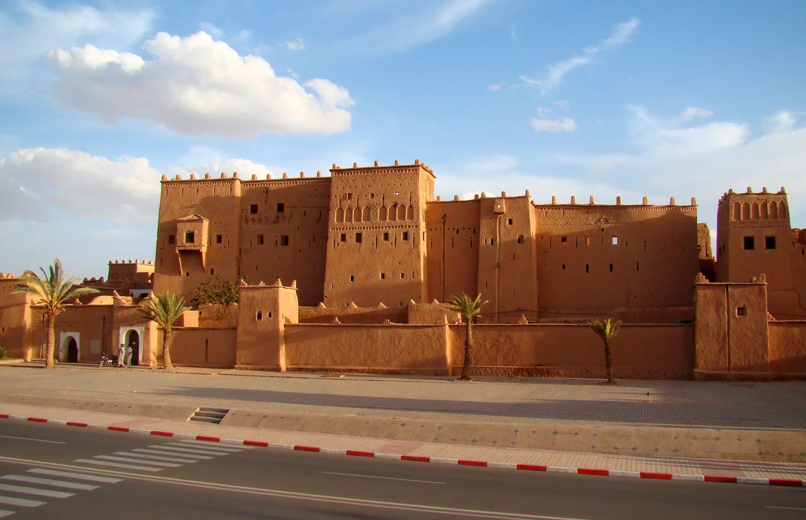 Kasbah von Taourirt in Ouarzazate, historisches Ensemble in südmarokkanischer Lehmbauweise